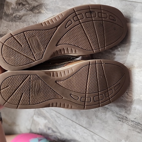 Sz 8 boat shoes - Picture 6 of 7